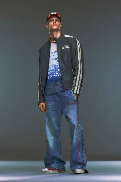 Look 49